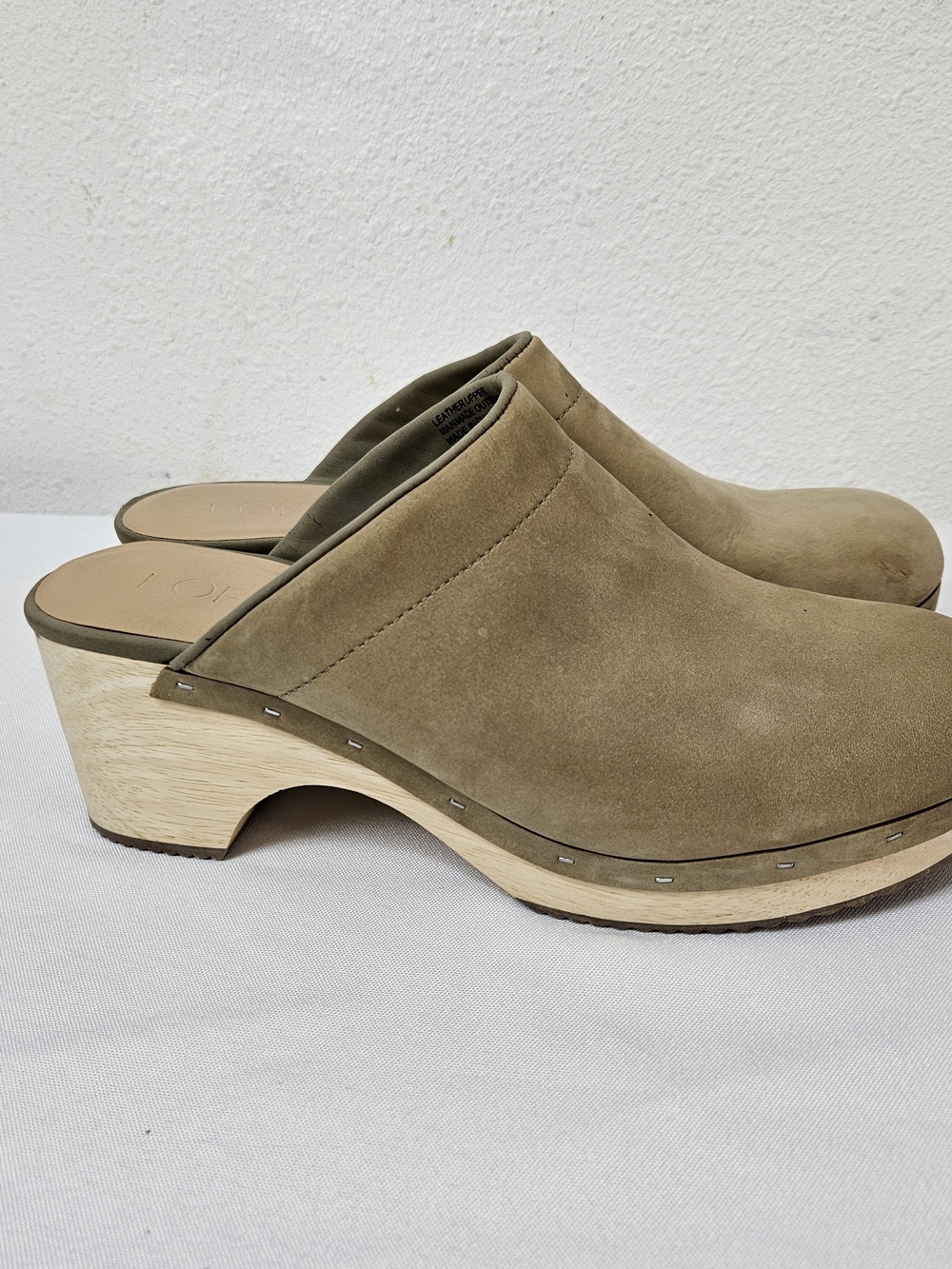 Ann Taylor Loft Women’s Suede Mule Clogs in Olive Size 9.5M